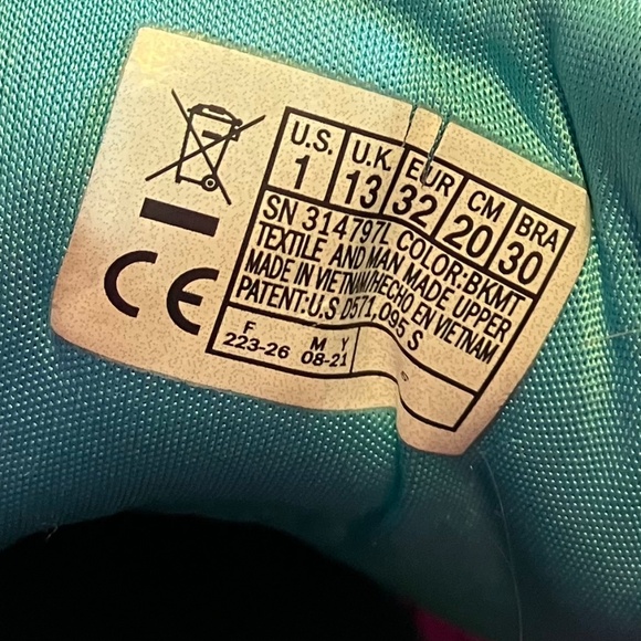 Sketchers Twinkle Toes Size 1 - Picture 7 of 9